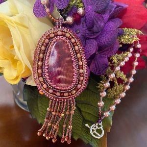 Hand beaded pendant and necklace